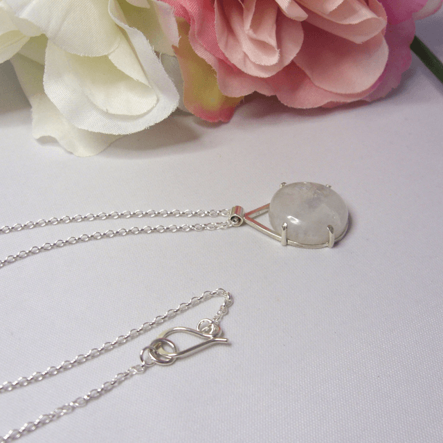 Moonstone gemstone round claw set pendant